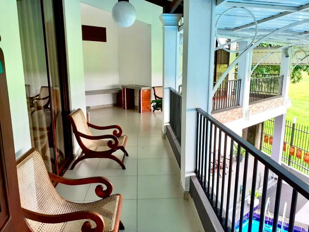 Akash By Dbi Otel Gampaha Dış mekan fotoğraf