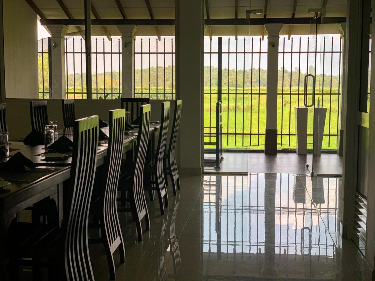 Akash By Dbi Otel Gampaha Dış mekan fotoğraf